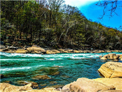 巴陵一望洞庭秋,日见孤峰水上浮-张说《送梁六自洞庭山》原文赏析